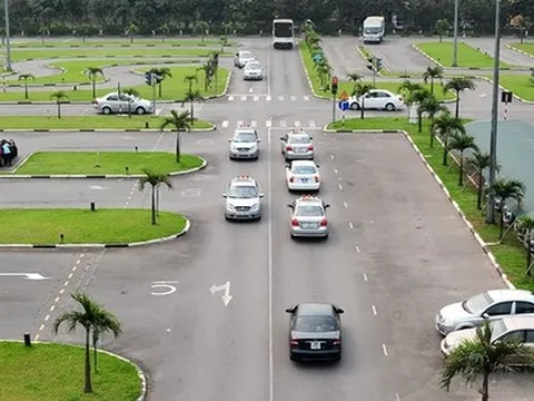 Đề xuất mức phí sát hạch lái xe mới