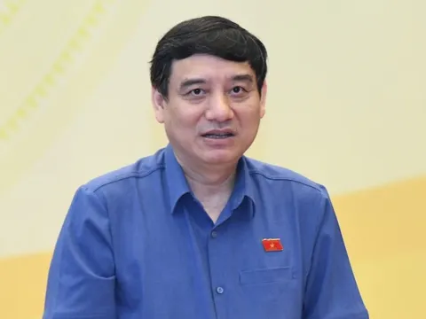 Thống nhất bộ sách giáo khoa dùng chung, đại biểu 'hiến kế' tránh lãng phí các bộ sách đang có