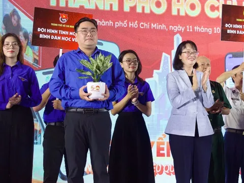 TP.HCM phát động phong trào 'Bình dân học vụ số'