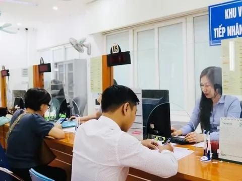 Người lao động thất nghiệp được hưởng trợ cấp gấp 5 lần lương tối thiếu