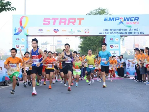 Giải chạy tiếp sức gây quỹ hỗ trợ bệnh nhân ung thư