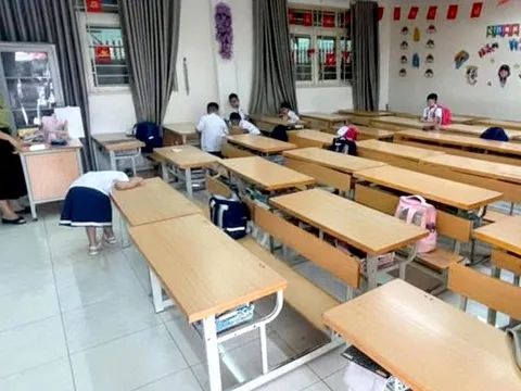 Trứng cút bốc mùi tại bếp ăn trường tiểu học: Nhiều phụ huynh cho con nghỉ học