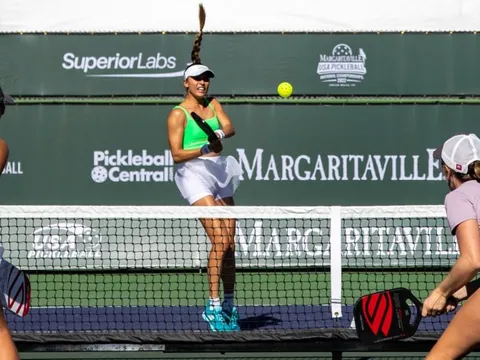 Mắt bầm, gãy hốc mắt, bong võng mạc, chấn thương mắt do pickleball tăng mạnh tại Mỹ