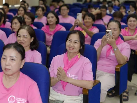Chiến dịch nâng cao nhận thức về bệnh ung thư vú