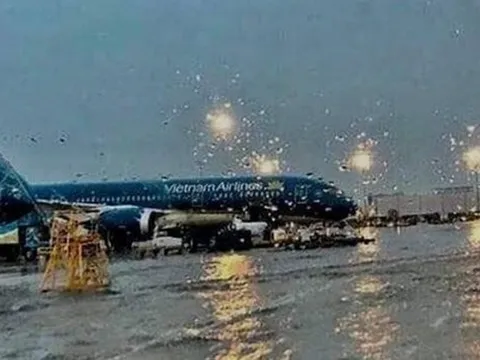 Ba sân bay bị ảnh hưởng trực tiếp của bão số 12, nhiều chuyến bay bị đẩy sớm hoặc hủy