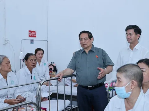 Thủ tướng: Chậm nhất cuối năm 2026 phải xong dự án Bệnh viện Ung bướu Cần Thơ