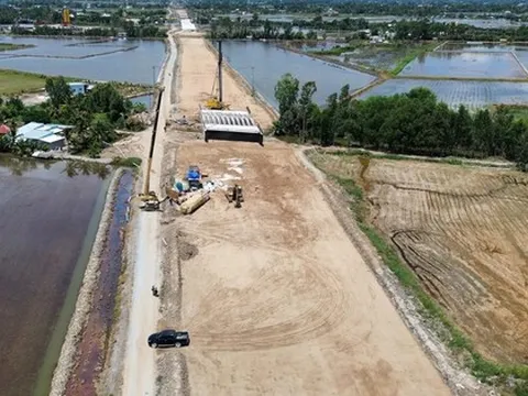 Cao tốc hơn 27.000 tỷ đồng chậm tiến độ, Bộ Xây dựng yêu cầu làm gấp một việc