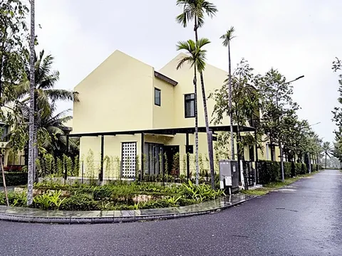 Nhiều biệt thự có sổ đỏ nhưng không thể sang tên, vì sao?