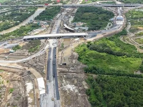 Vành đai 3 vẫn kịp thông xe dù gặp sự cố xô lệch