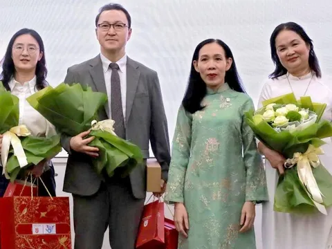 Chạm văn Hàn - Kết nối trái tim