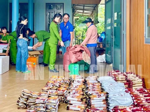 Tạm giữ giám đốc công ty cà phê tại Gia Lai nghi làm cà phê giả