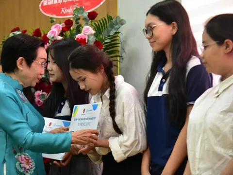 Ra mắt dự án Vì nữ sinh viên vượt khó học giỏi TP.HCM