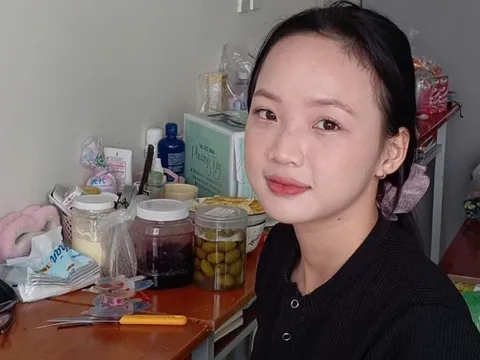 Thầy giáo ‘không rõ tên’ ở ĐH Tài chính - Marketing rút ví cho SV nghèo mượn 15 triệu nhập học