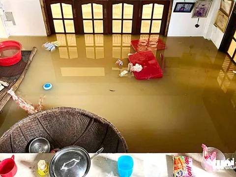 Rét mướt giữa mùa mưa lũ, làm sao bảo vệ sức khỏe?