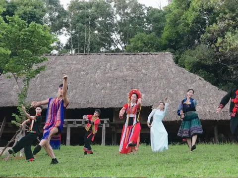 Ước mơ lớn về một điệu dân vũ cho tất cả người Việt Nam