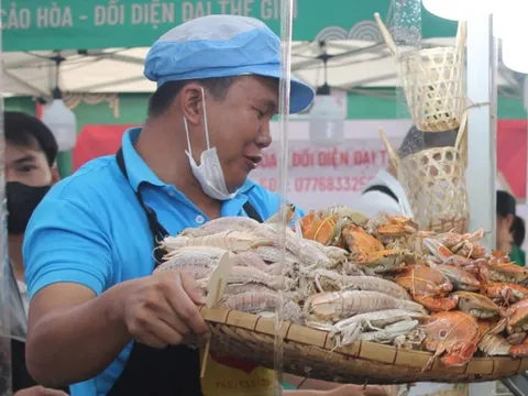 Làm nhỏ món ăn ở Lễ hội ẩm thực Chợ Lớn lại để giảm giá?