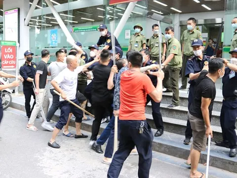 Y bác sĩ liên tục bị hành hung, làm sao bệnh viện là nơi an toàn?