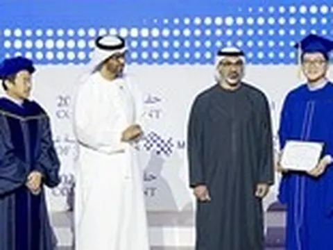 Sinh viên Việt tại đại học trí tuệ nhân tạo đầu tiên trên thế giới