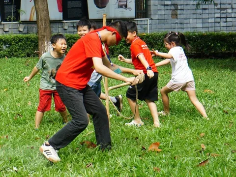 Phạt 5-10 triệu đồng nếu gây áp lực tâm lý, cưỡng ép thành viên gia đình học quá sức