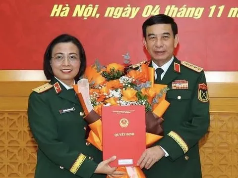 Nữ bác sĩ được thăng quân hàm Trung tướng Quân đội nhân dân Việt Nam