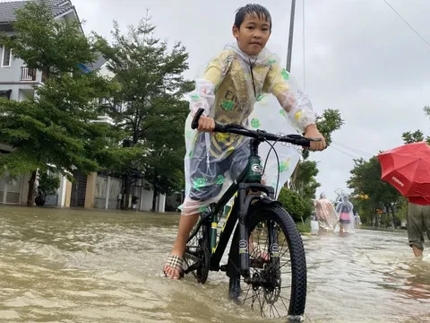 Đà Nẵng cho học sinh nghỉ học để phòng bão số 13