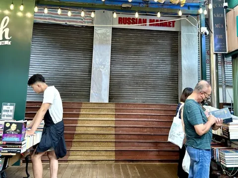 Sở Công Thương báo cáo UBND TP.HCM: ‘Chợ Nga’ không ảnh hưởng đến tòa nhà Bưu điện TP.HCM