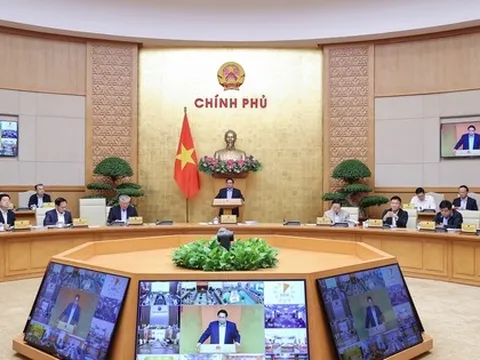 Thủ tướng chủ trì phiên họp Chính phủ tháng 10/2025 trực tuyến với các địa phương