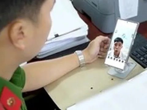 Cần xử nền tảng mạng xã hội chứa nội dung 'bẩn'