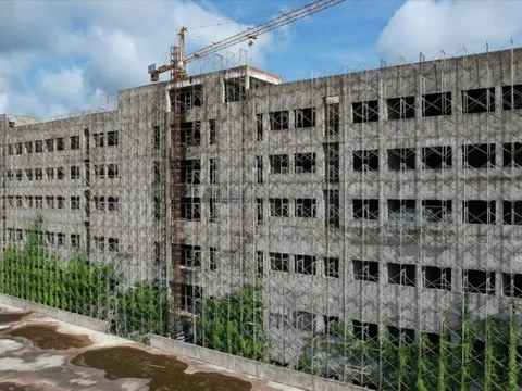 Tận thấy dự án nghìn tỷ thi công kiểu 'rùa bò' ở Cần Thơ