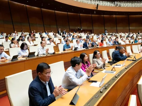 Thông qua dự toán NSNN 2026, mở rộng phạm vi sử dụng nguồn cải cách tiền lương