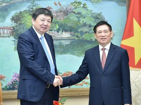 Phó Thủ tướng Hồ Đức Phớc tiếp Chủ tịch Tập đoàn Hoa Thiết (Trung Quốc)