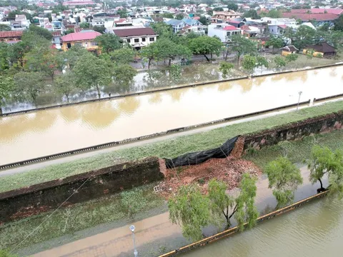 Bảo vệ di tích trăm tuổi trước thiên tai