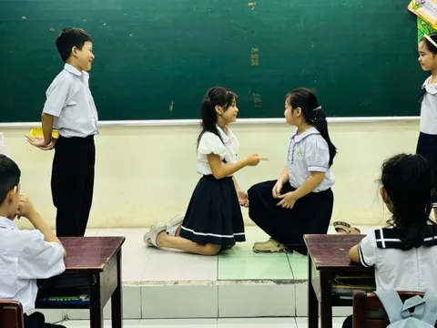 Trường ở Đà Nẵng thu 15.000 đồng/giờ đón con trễ: Giảm kẹt xe, tiện cho phụ huynh