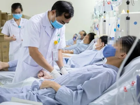 Lạm dụng cà phê, nước tăng lực chạy deadline tăng nguy cơ suy thận ở người trẻ