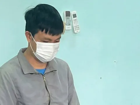 Bắt cựu nhân viên ngân hàng lừa đảo tiền tỉ để cá độ bóng đá