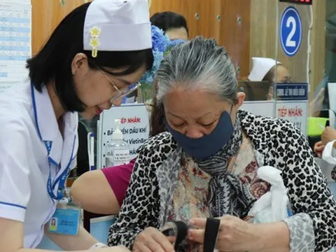 Sắp xếp các cơ sở y tế, quyền lợi BHYT của người dân TPHCM được thực hiện thế nào?