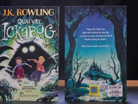 J. K. Rowling và cổ tích giữa thời khủng hoảng