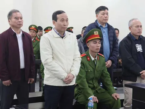 Hai cựu lãnh đạo Ban quản lý dự án tỉnh Đắk Lắk nhận 11 tỉ bị đề nghị 9-10 năm tù